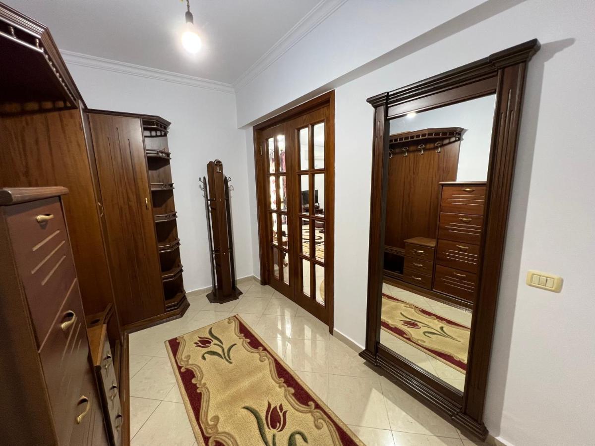 Entire Apartment Castle View Μπεράτ Εξωτερικό φωτογραφία
