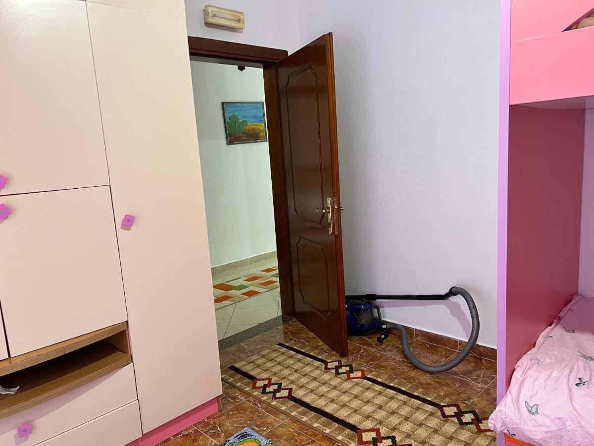 Entire Apartment Castle View Μπεράτ Εξωτερικό φωτογραφία